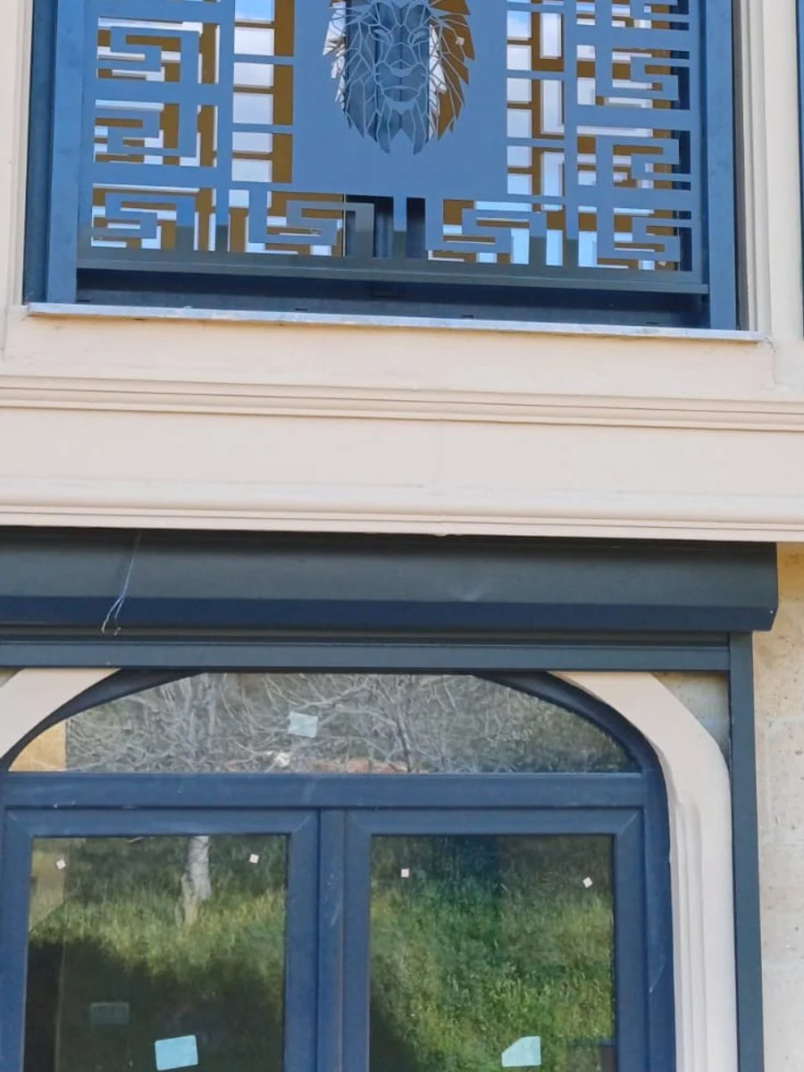 Dekoratif metal panel ve bahçe korkuluğu — Edremit