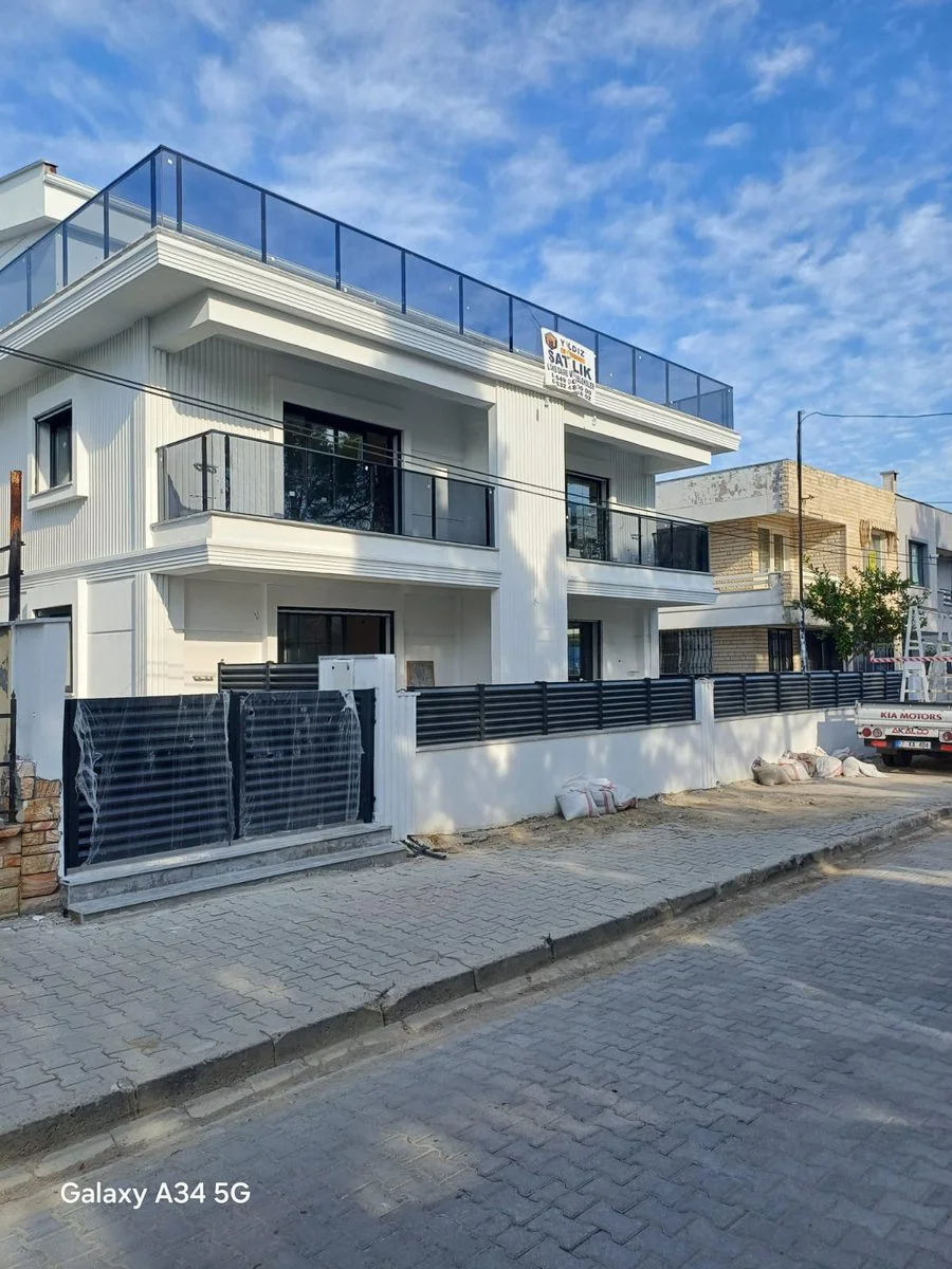 Dekoratif metal panel ve bahçe korkuluğu — Edremit